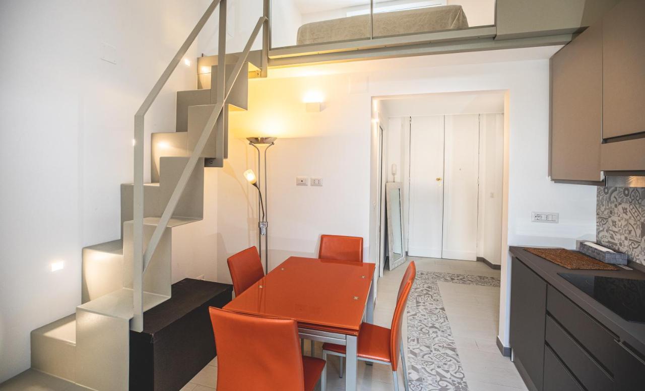 Roma 93 Apartment *